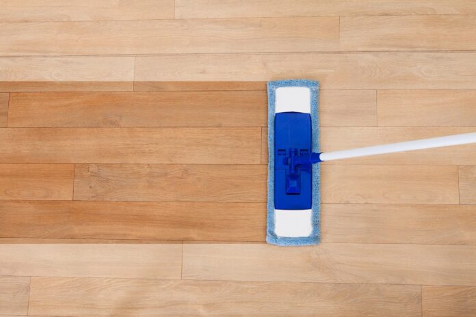 Clean And Maintain Vinyl Plank Flooring, Can You Use Vinegar To Clean Vinyl Plank Flooring