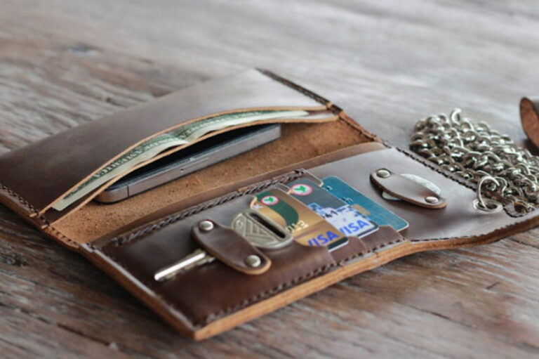 5 Tips On How To Choose The Right Biker Wallet For your Style – Guide 2023