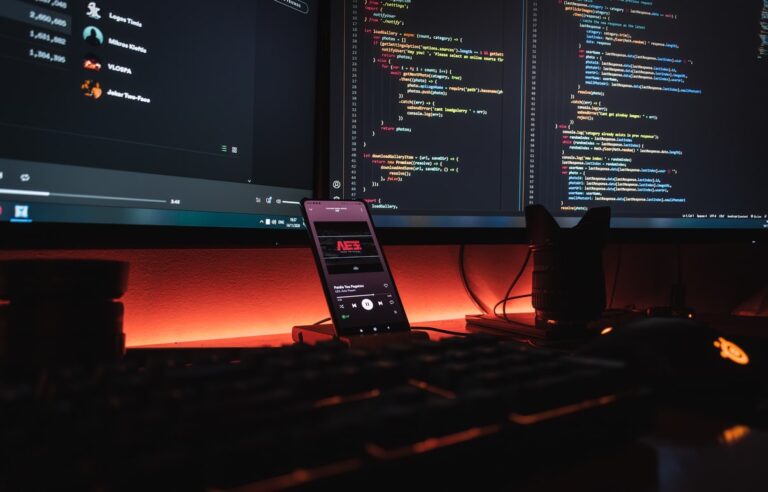 How To Successfully Outsource Software Development – 2023 Guide