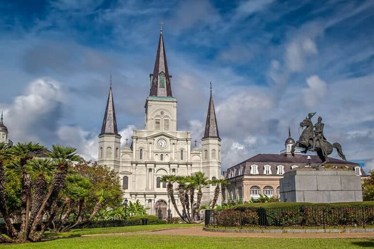 Checking Out The Spookiest Sites In New Orleans