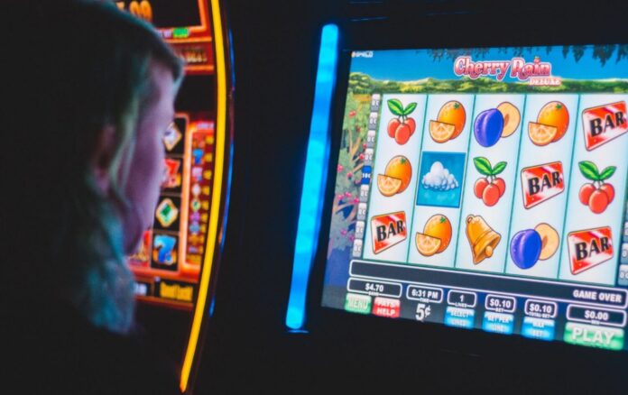 Variance in Online Pokies